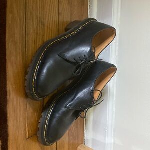 90s oxford docs. made in england. dr marten.